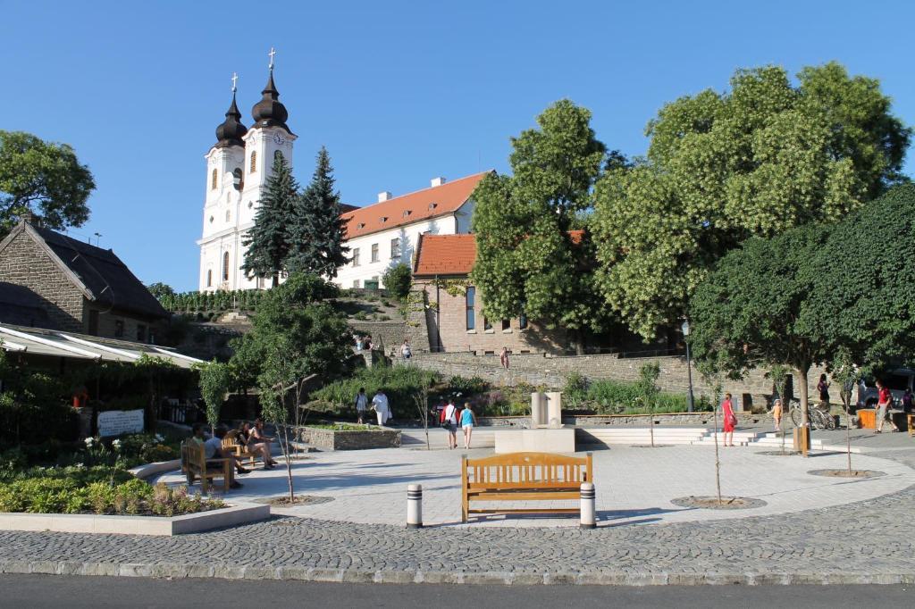 Apartament Apartman Nikol Tihany Zewnętrze zdjęcie